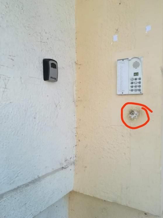 Lora'S House Apartment Oradea Bagian luar foto